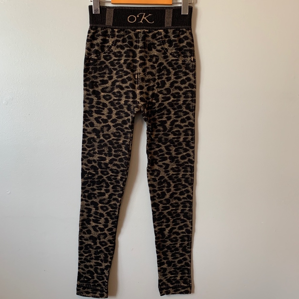 Leopard print leggings
